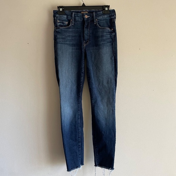 Mother Looker Fray In Hot Springs - Picture 5 of 14